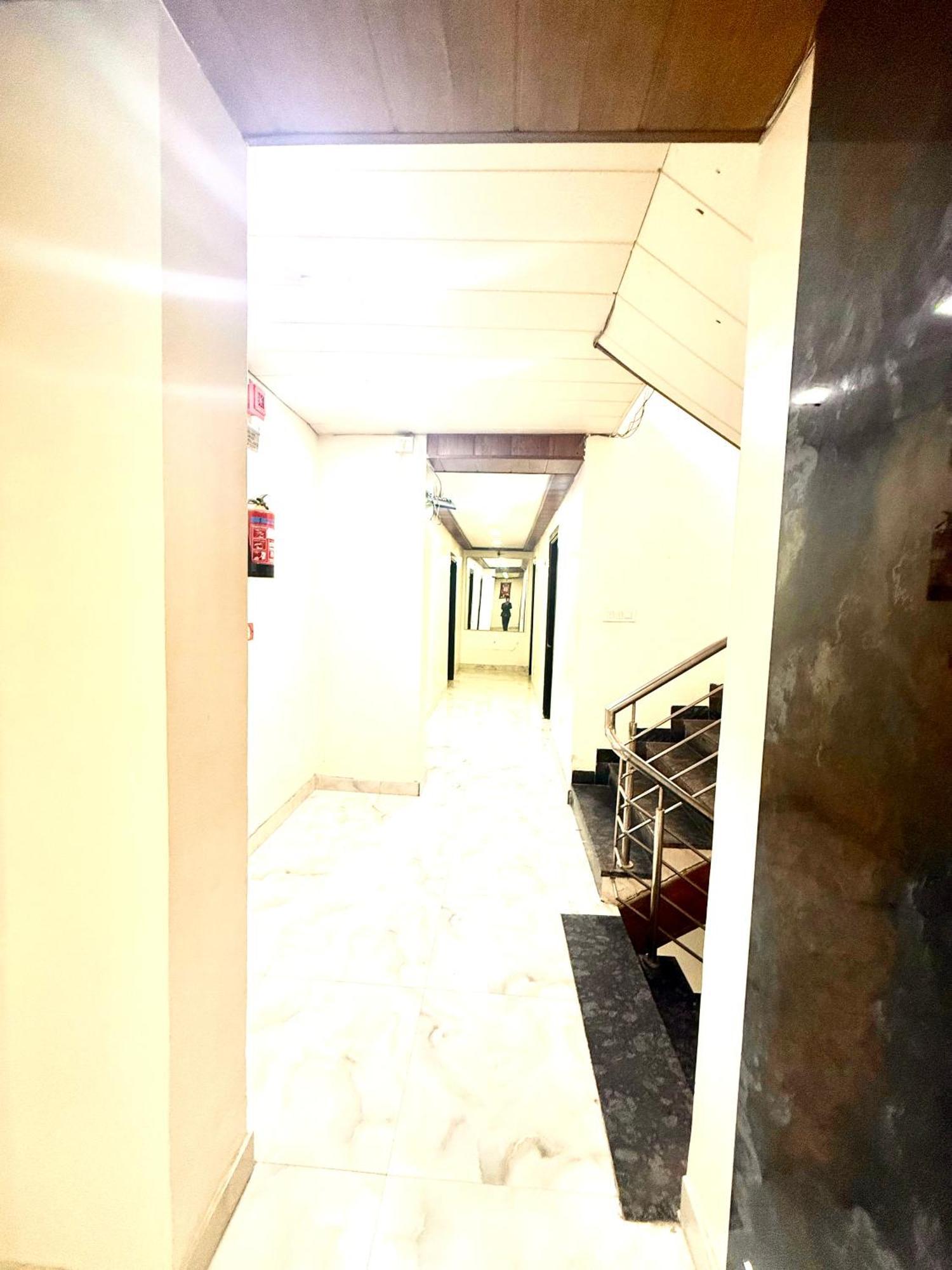 Hotel Tej International Plaza Near Igi Airport Delhi Нью-Делі Екстер'єр фото