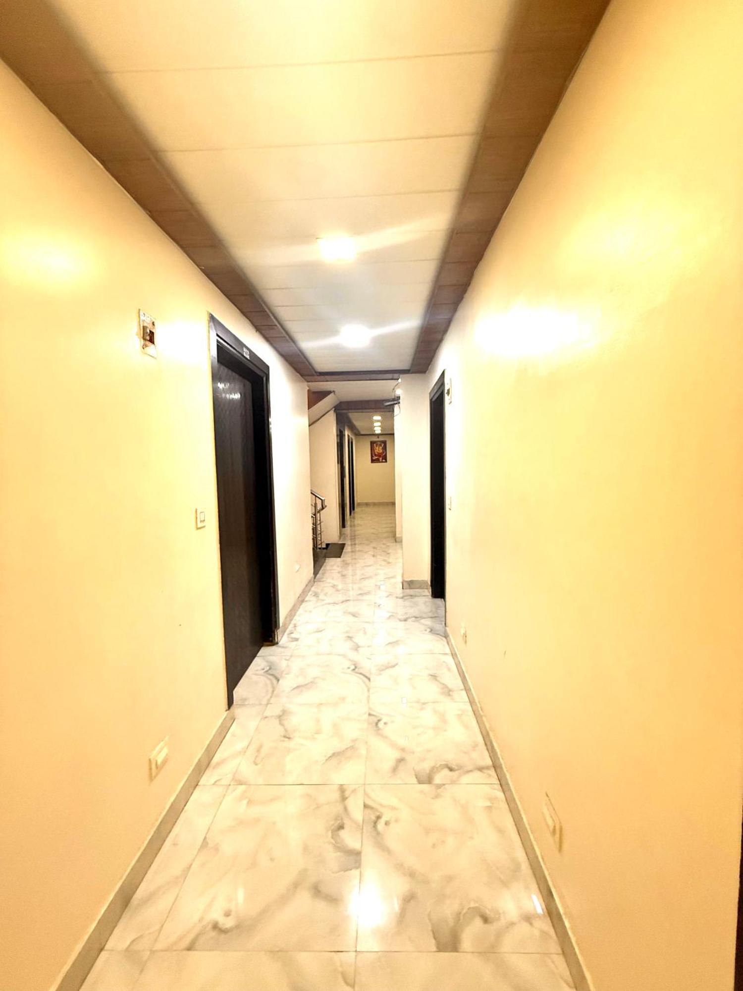Hotel Tej International Plaza Near Igi Airport Delhi Нью-Делі Екстер'єр фото