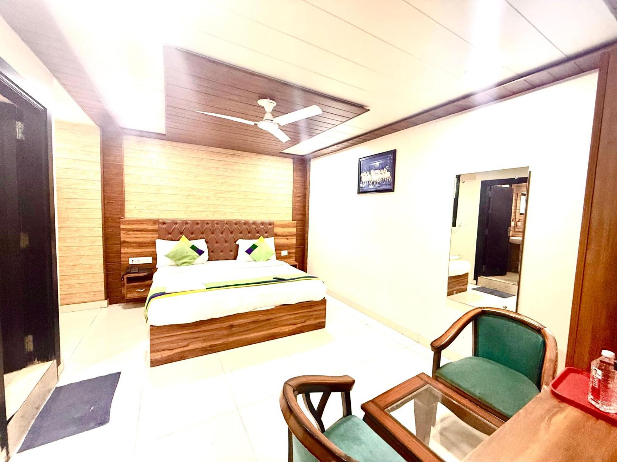 Hotel Tej International Plaza Near Igi Airport Delhi Нью-Делі Екстер'єр фото