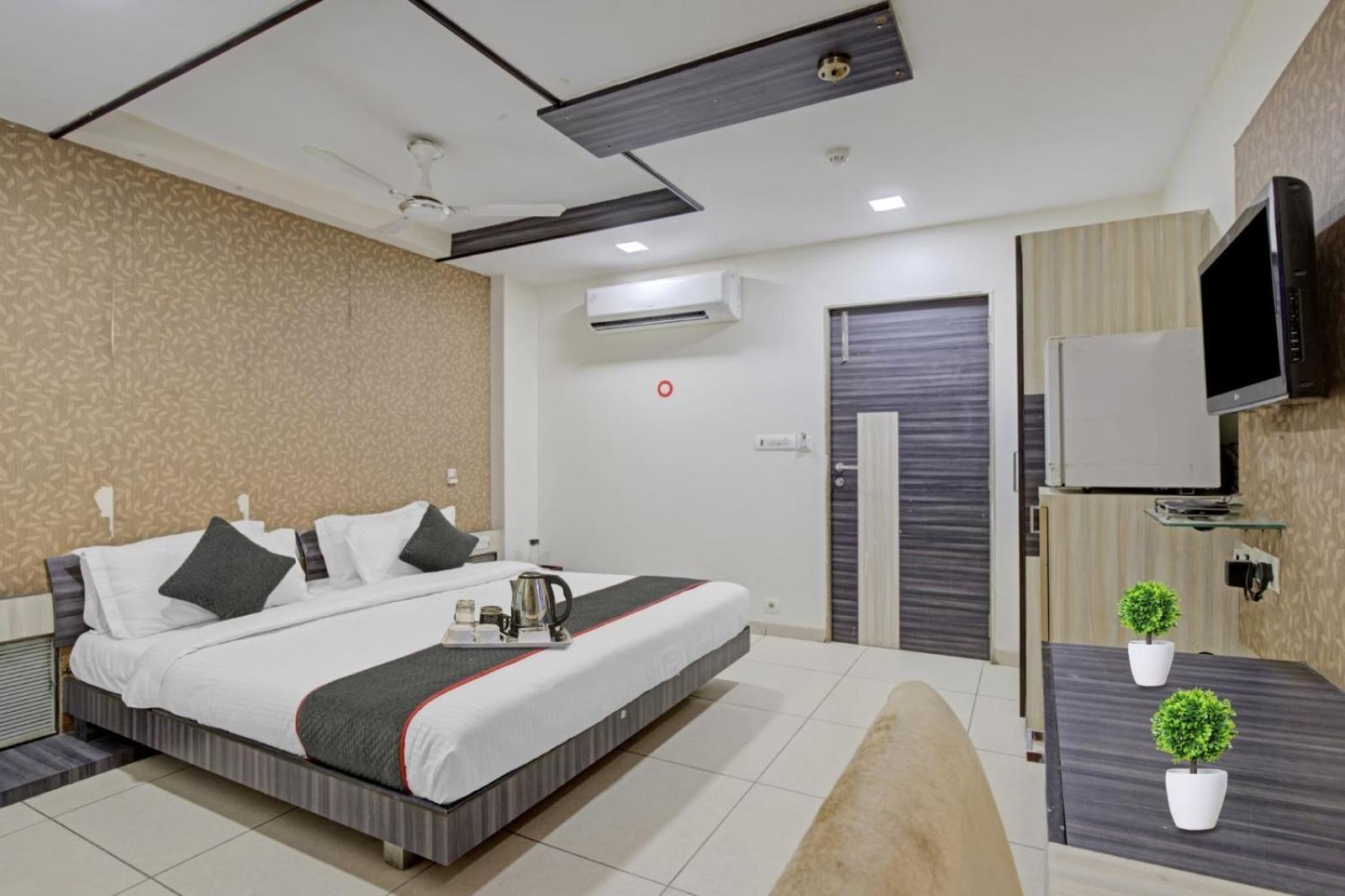 Hotel Tej International Plaza Near Igi Airport Delhi Нью-Делі Екстер'єр фото