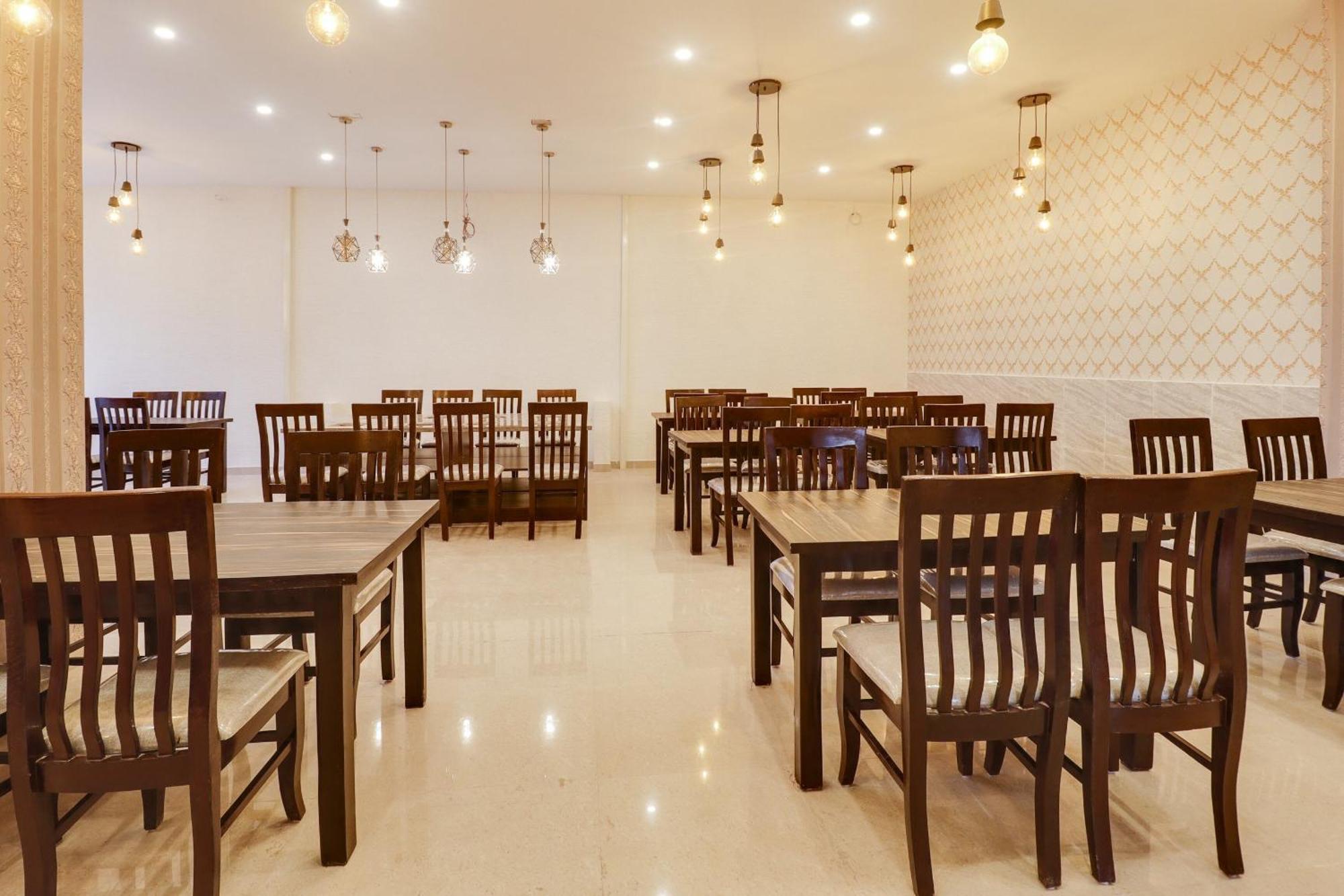 Hotel Tej International Plaza Near Igi Airport Delhi Нью-Делі Екстер'єр фото